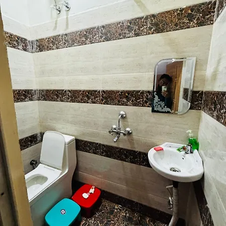 Shri Radha Krishna Dharmshala Apartment Prayagraj Exterior photo